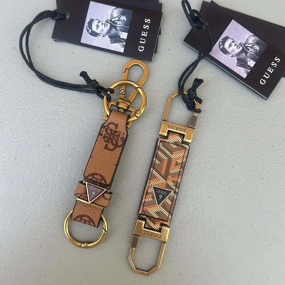New GUESS KEYCHAINS Keyholder - Picture 4 of 4
